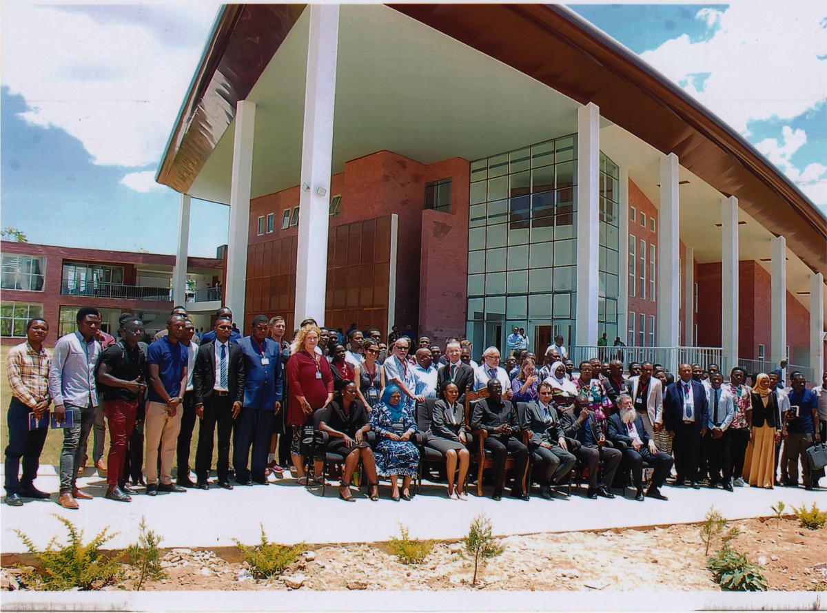 fot_7 - Iringa – uczestnicy międzynarodowej konferencji pt. „Migration in the Contemporary World” na The Mkwawa University College of Education in Iringa, University of Dar es Salaam, (1-2.10.2019).