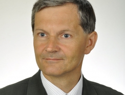 Prof. Jarosław Ćwikła