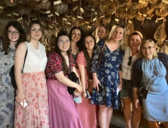 Studenci z wizytą w Restauracji “Al Vedel” (Colorno, Parma), w której piwnicach dojrzewały m.in. charakterystyczne dla tego regionu szynki i salami