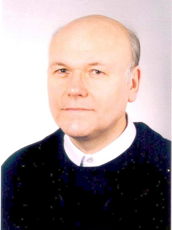 Ewertowski Stefan, ks. dr hab. prof. UWM